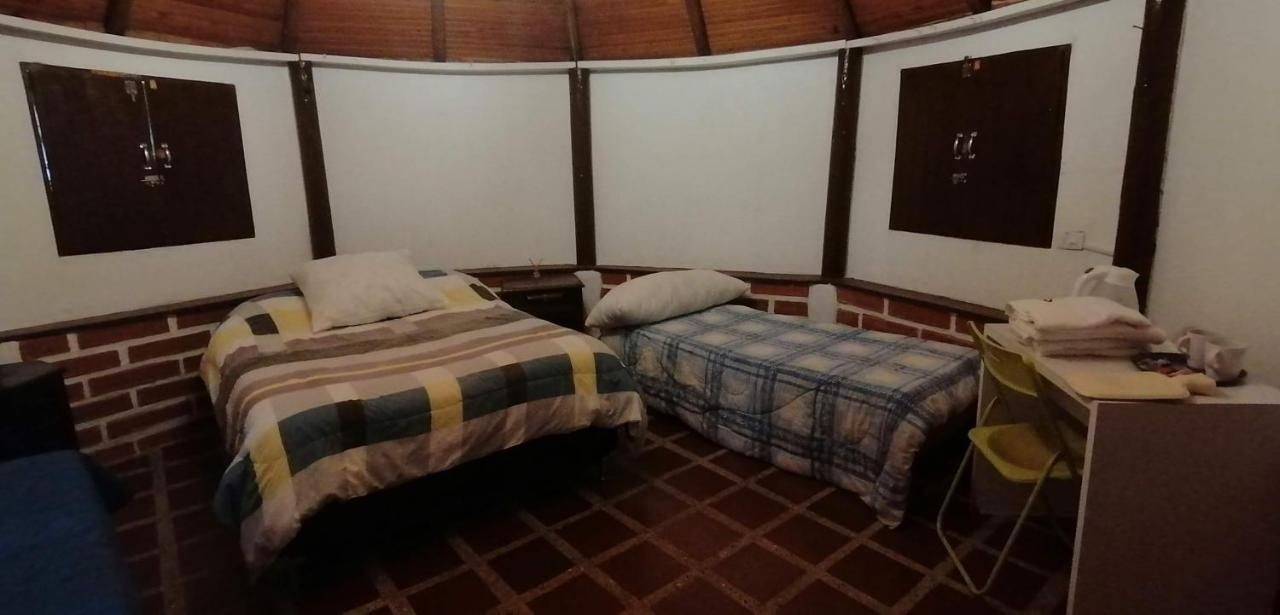 Al Bosque Hostel & Glamping 圣埃伦娜 外观 照片