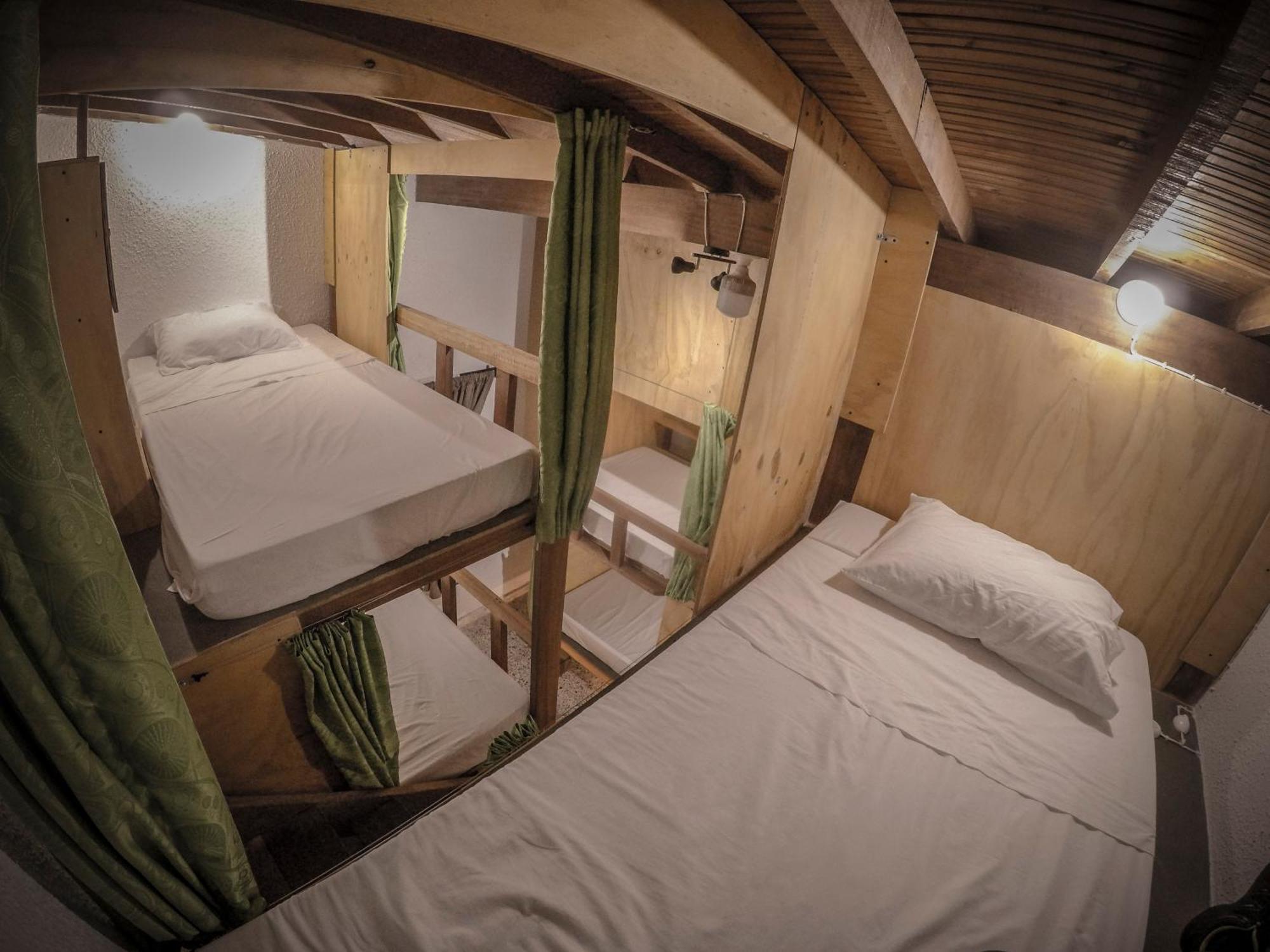 Al Bosque Hostel & Glamping 圣埃伦娜 外观 照片